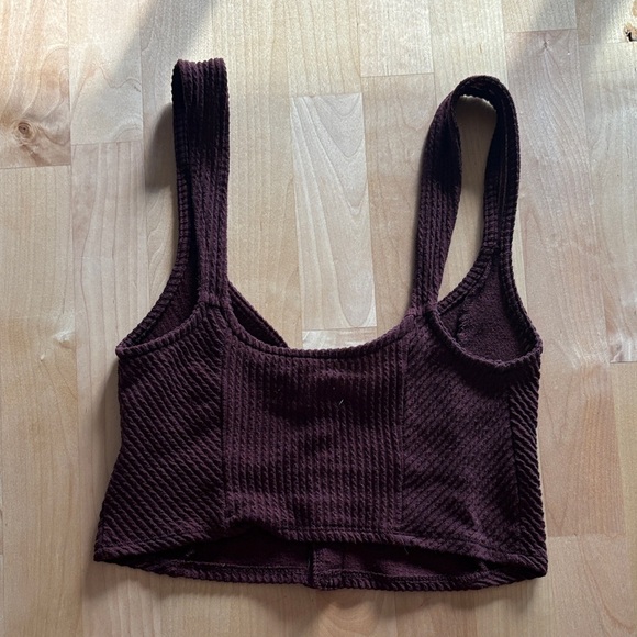 Urban Outfitters Crochet-Textured Scoop Neck Crop Top - Deep Plum - Picture 4 of 4